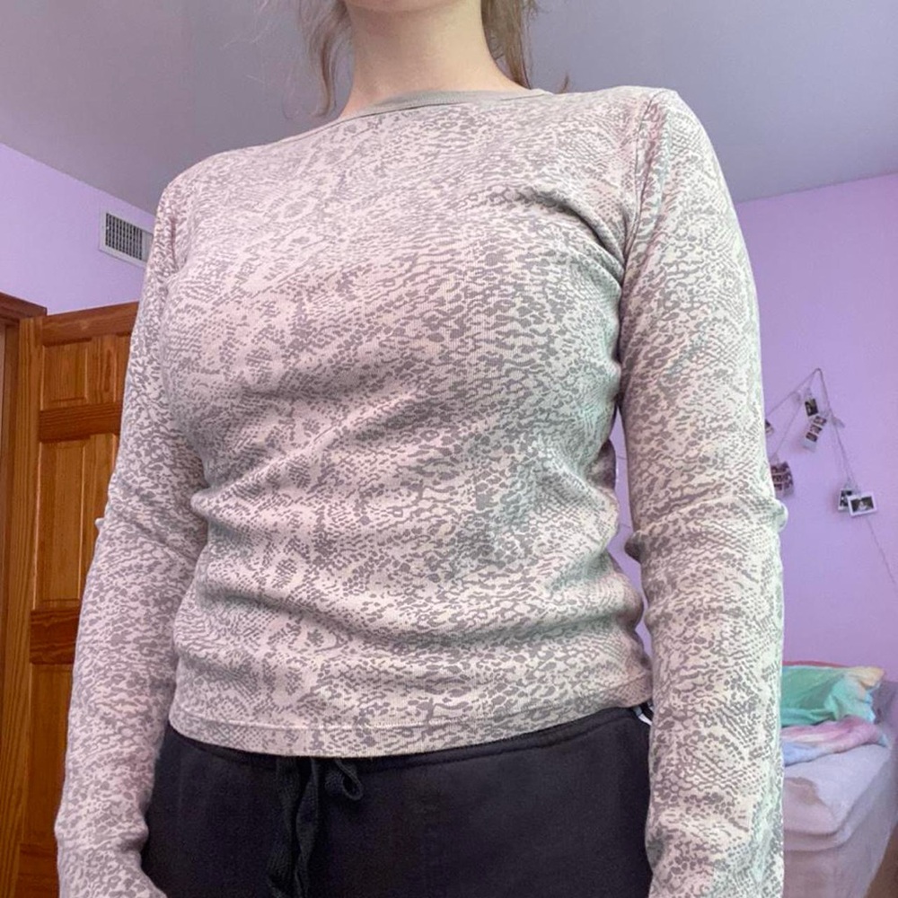 DEHA Gray Patterned Long Sleeve Top size S